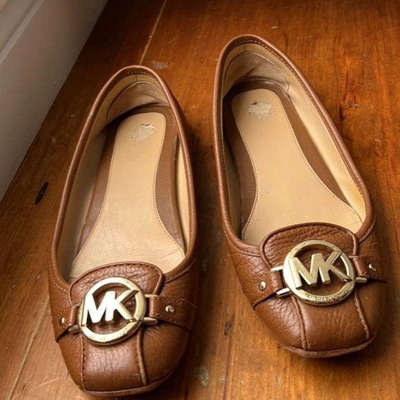 Micheal Kors ballet flats size 7 - Picture 1 of 2